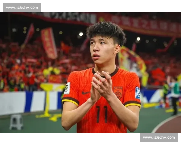黄希扬点赞国足新星:王钰栋们的未来值得期待 黄希扬点赞国足新星:王钰栋们的未来值得期待