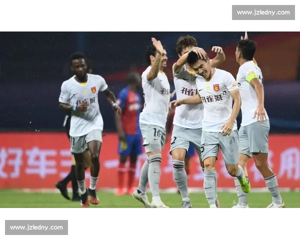 河北华夏对决青岛黄海巅峰之战引爆新赛季焦点较量精彩瞬间全纪录