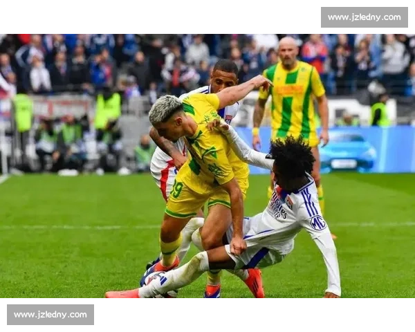 福建男篮迎战八一强军新赛季焦点对决看点解析全面前瞻走势分析 福建男篮迎战八一强军新赛季焦点对决看点解析全面前瞻走势分析